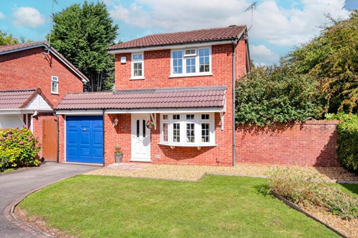 3 Bedroom Detached House For Sale In Home Meadow Lane, Redditch, B98