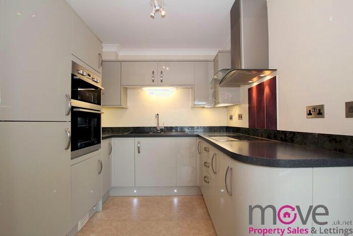 2 Bedroom Flat To Rent In Western Road, Cheltenham, GL50
