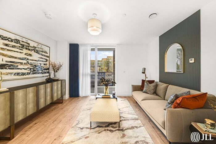 1 Bedroom Flat To Rent In New Kent Road, London, SE17