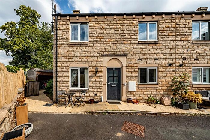 2 Bedroom Terraced House For Sale In Woodland View, Thongsbridge, Holmfirth, HD9