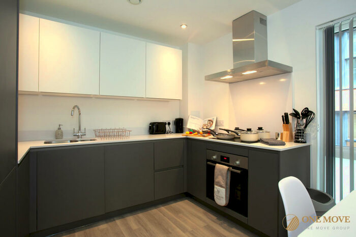 2 Bedroom Apartment To Rent In Halo House, Manchester, M4