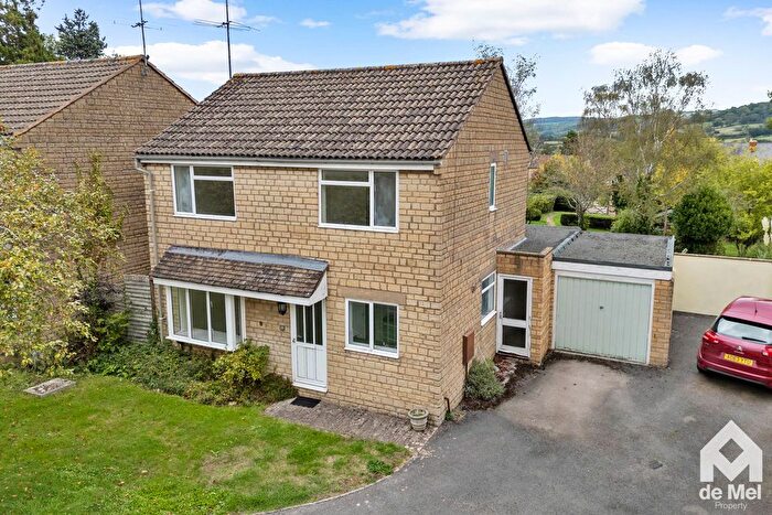 3 Bedroom Detached House For Sale In Delavale Road, Winchcombe, GL54