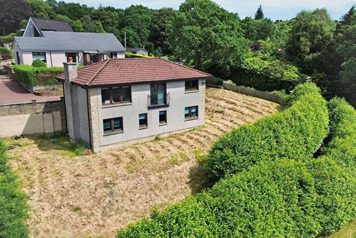 3 Bedroom Detached House For Sale In Glen Grove, Kilsyth, G65