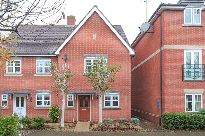 3 Bedroom Terraced House To Rent In Little Court, Wantage, OX12