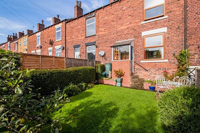 2 Bedroom Terraced House For Sale In Binks Street, Outwood, Wakefield, WF1