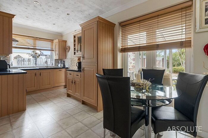 2 Bedroom Detached Bungalow For Sale In Preston Down Road, Preston, TQ3