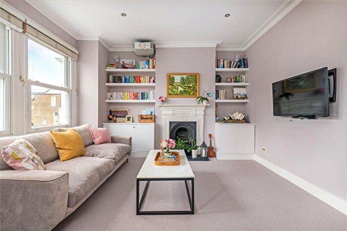 3 Bedroom Apartment For Sale In Salcott Road, SW11