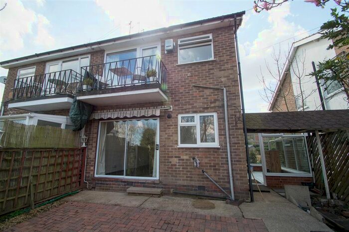 2 Bedroom Maisonette To Rent In Kendal Court, Radcliffe Road, West Bridgford, NG2