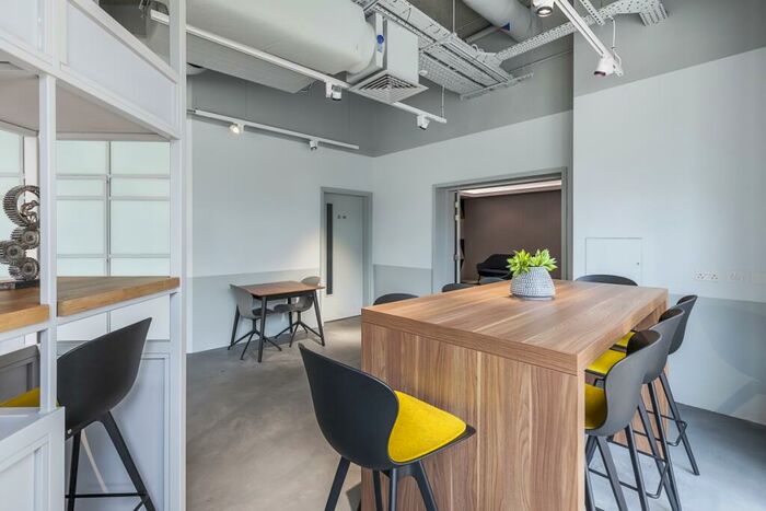 Apartment To Rent In Lighterman Point, E14