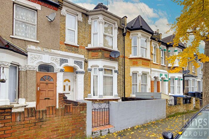 3 Bedroom Terraced House For Sale In Warwick Road, Edmonton, N18