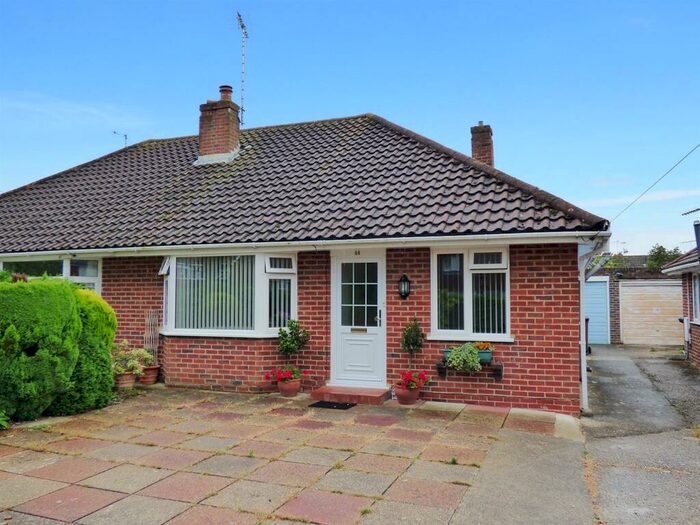 2 Bedroom Semi-Detached Bungalow To Rent In Old Manor Road, Rustington, BN16