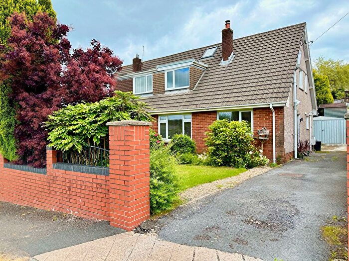 3 Bedroom Semi-detached House For Sale In Maes Yr Haf, Llansamlet, SA7