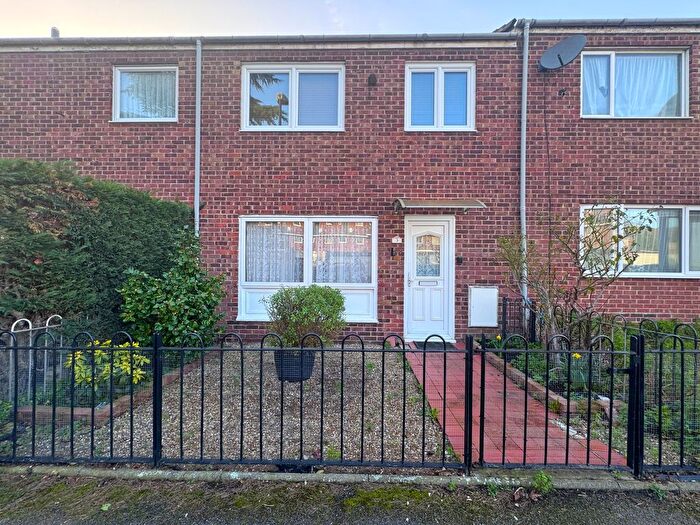 3 Bedroom Terraced House For Sale In Morse Close, Plaistow, London, E13