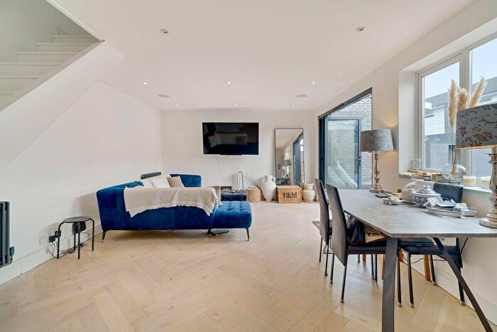 3 Bedroom Semi Detached House For Sale In Rowditch Lane, Battersea, SW11