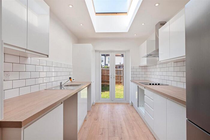 2 Bedroom Terraced House For Sale In Beulah Road, Sutton, SM1