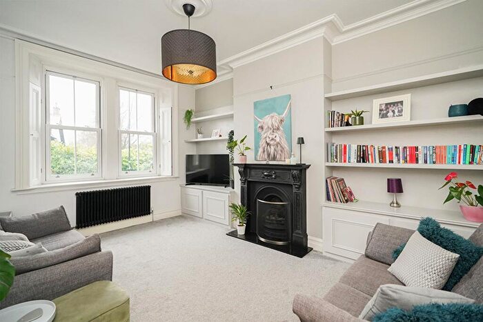 4 Bedroom End Of Terrace House For Sale In Fulwood Road, Sheffield, S10