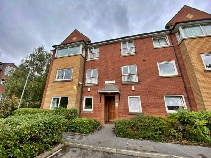2 Bedroom Flat To Rent In Whiteoak Road, Manchester, Greater Manchester, M14
