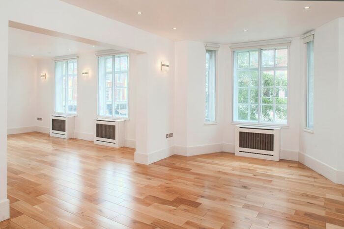 4 Bedroom Flat To Rent In Kensington High Street, London, W8