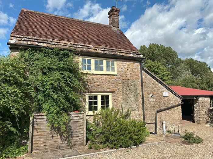 1 Bedroom Cottage To Rent In North Brewham, BA10