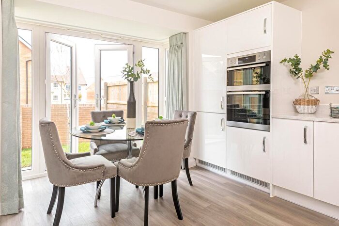 5 Bedroom Detached House For Sale In Fen Street, Broughton, Milton Keynes, MK10