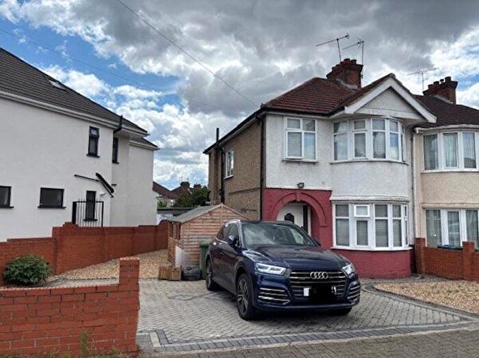 3 Bedroom End Of Terrace House To Rent In Windsor Crescent, Harrow, HA2