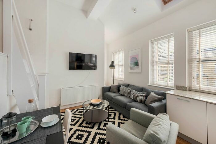 2 Bedroom Flat To Rent In Alderbrook Road, London, SW12