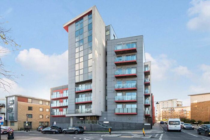 1 Bedroom Flat To Rent In Wick Lane, Bow, E3