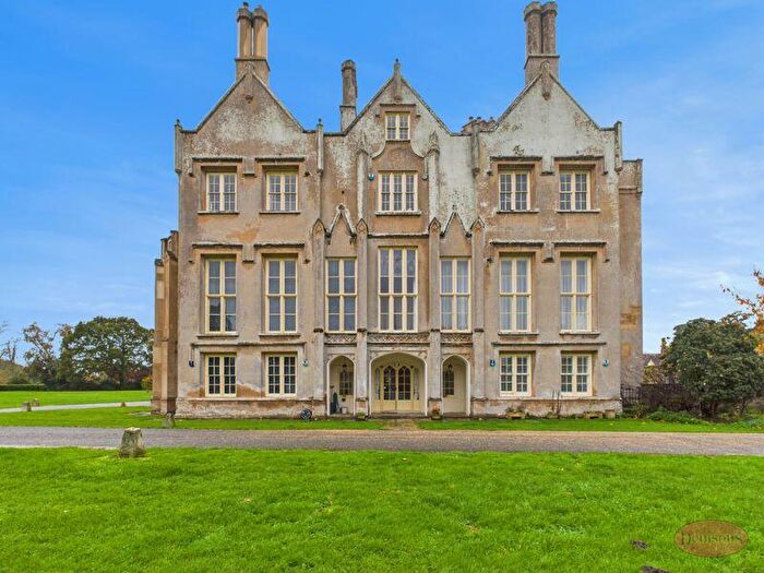 3 Bedroom Apartment To Rent In Hurn, BH23