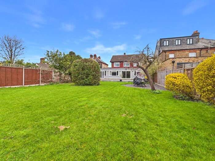 4 Bedroom Detached House For Sale In Slough Road, Datchet, Berkshire, SL3