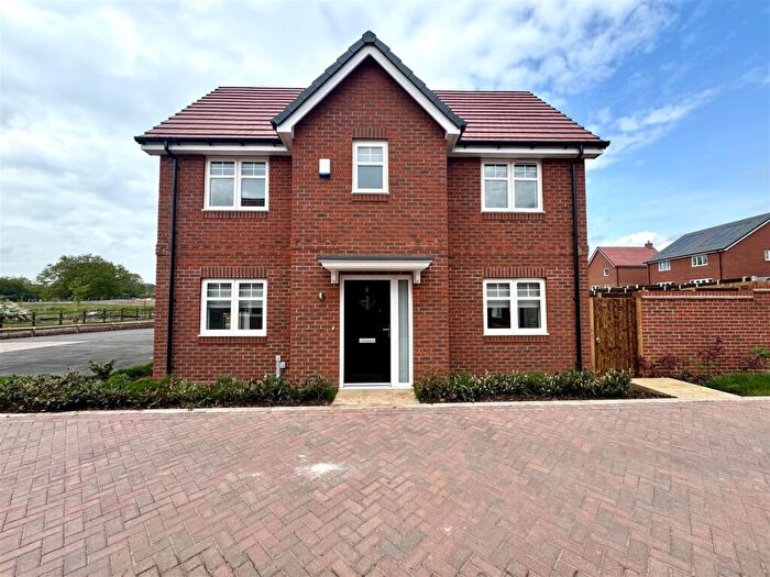 3 Bedroom End Of Terrace House To Rent In Harrison Close, The Meadows, CV7
