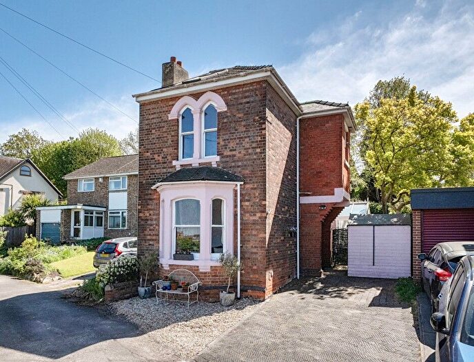 2 Bedroom Detached House For Sale In Fairview, Old Town, Swindon, SN1