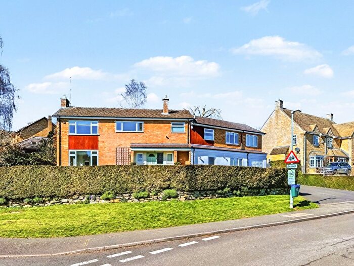 4 Bedroom Detached House For Sale In Welton Park, Welton, NN11