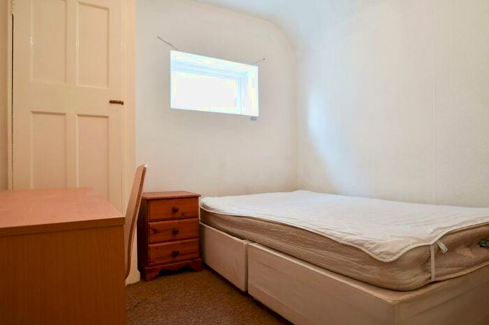 5 Bedroom Detached House To Rent In Goodwood Way, Brighton, BN2