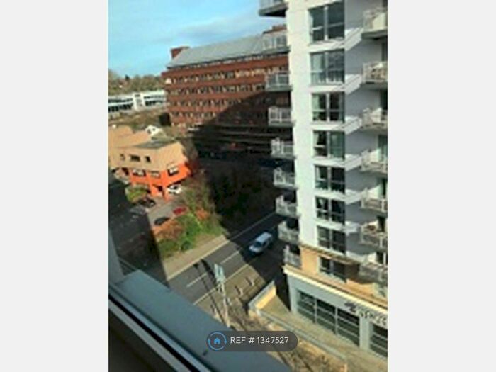 2 Bedroom Flat To Rent In Alencon Link, Basingstoke, RG21