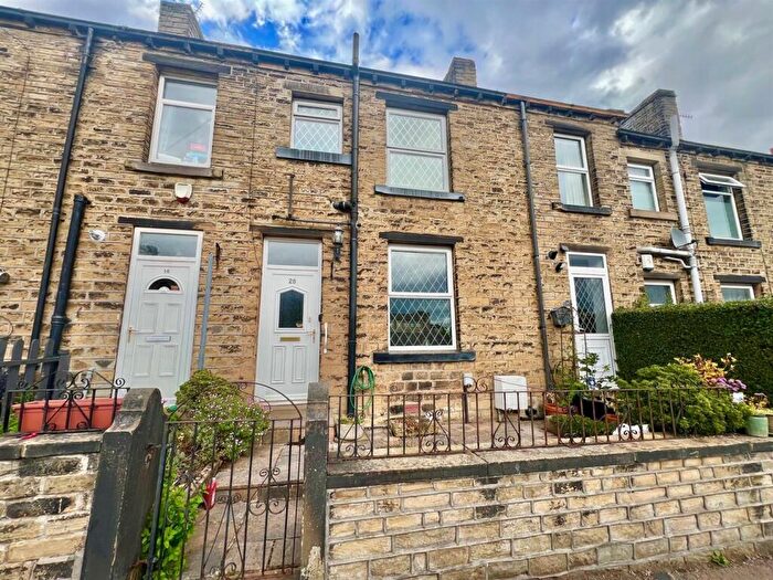 2 Bedroom Terraced House For Sale In Union Street, Lindley, Huddersfield, HD3