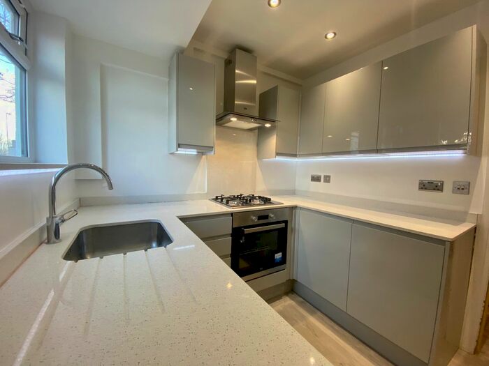 2 Bedroom Maisonette To Rent In Nestles Avenue, Hayes, UB3