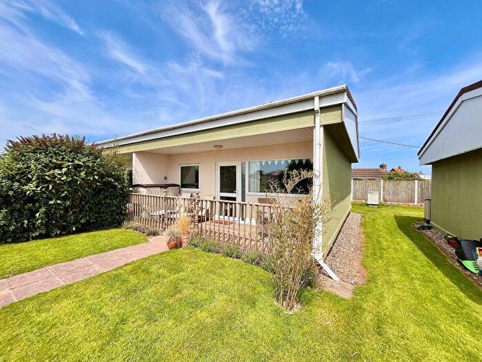 2 Bedroom Semi-Detached Bungalow For Sale In Rainbows End Chalet Park, Mill Lane, Bacton, Norfolk, NR12
