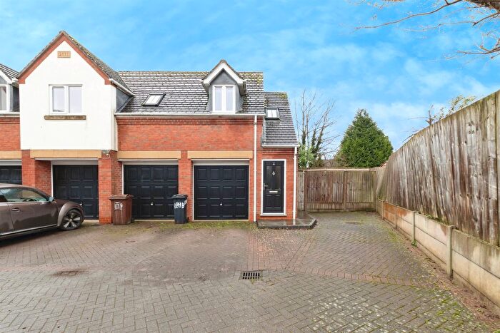 2 Bedroom Flat For Sale In Marshall Lake Road, Shirley, Solihull, B90