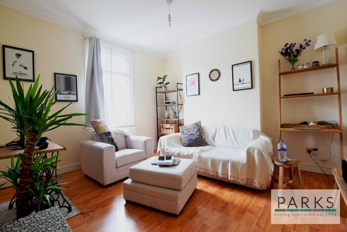 2 Bedroom Flat To Rent In Hova Villas, Hove, East Sussex, BN3
