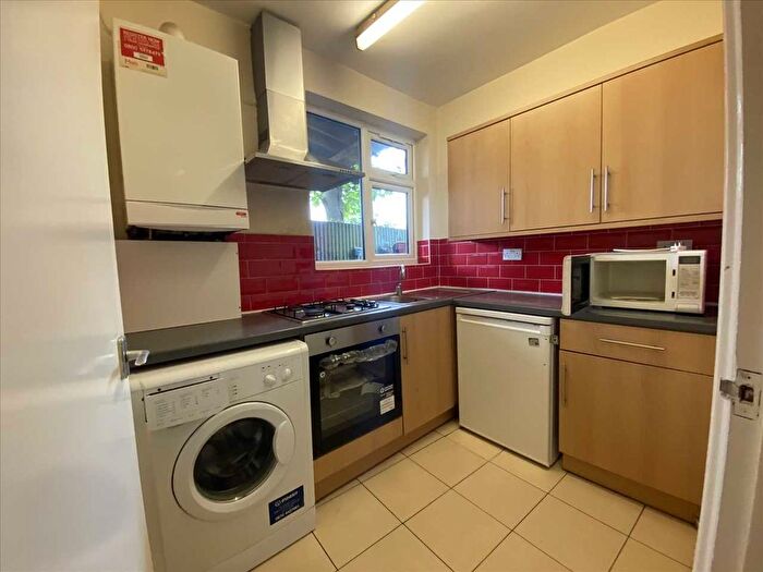 1 Bedroom Maisonette To Rent In Masons Avenue, Harrow, Harrow, HA3