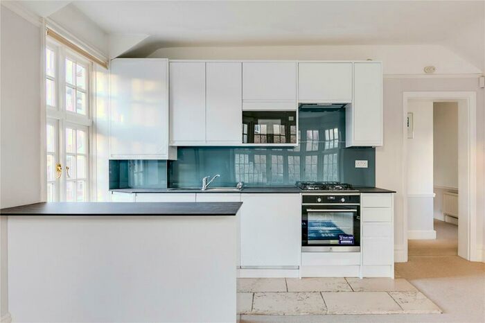 2 Bedroom Maisonette To Rent In Lowther Road, London, SW13