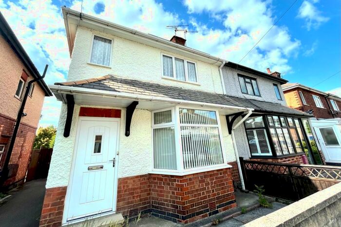 3 Bedroom House To Rent In Albion Road, NG10