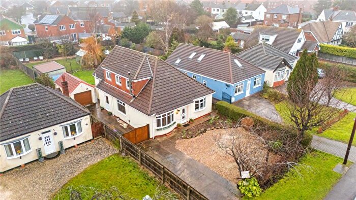 5 Bedroom Detached House For Sale In Louth Road, Holton-Le-Clay, Grimsby, DN36