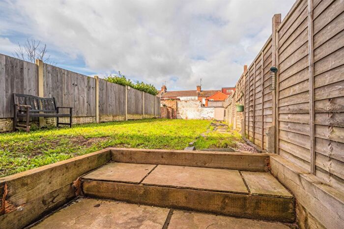 2 Bedroom Terraced House For Sale In Princes Street, Kettering, NN16