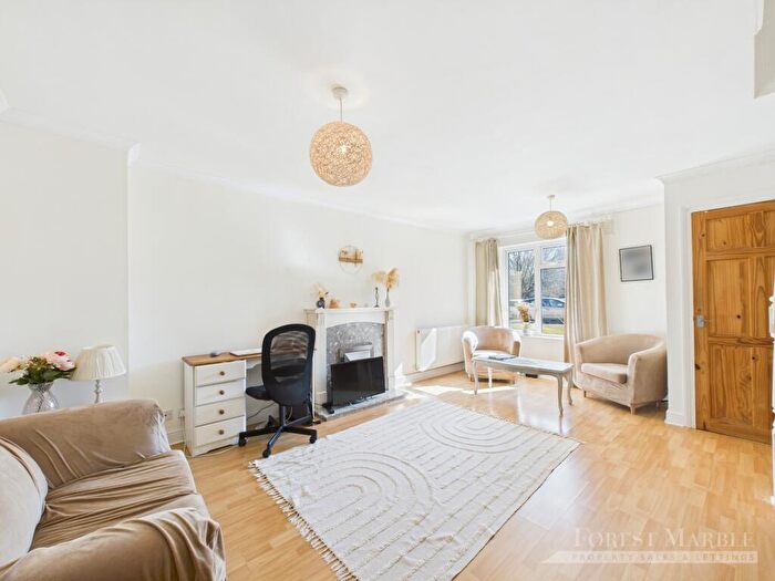 3 Bedroom Terraced House For Sale In Mulberry Court, Frome, BA11