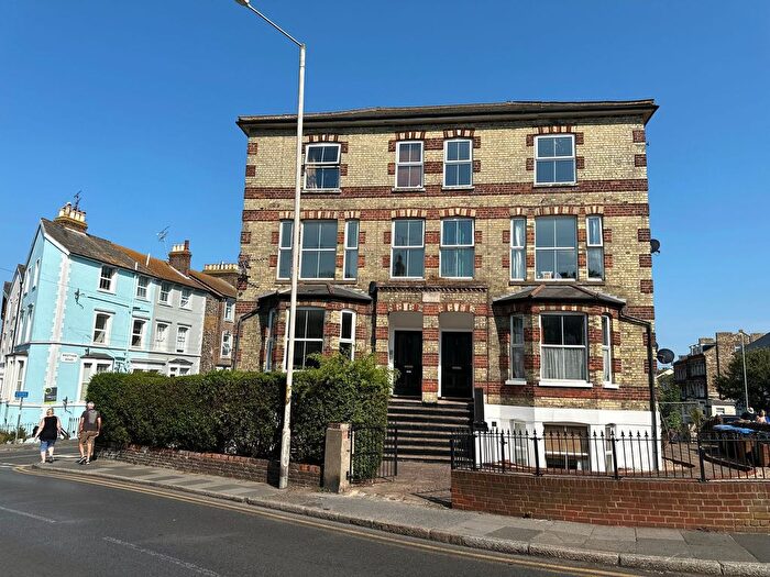 2 Bedroom Flat To Rent In Ramsgate Road, Broadstairs, CT10