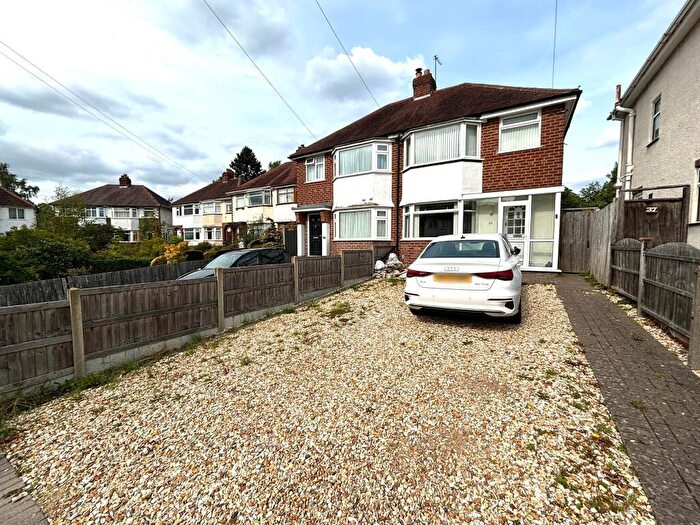 3 Bedroom Semi Detached House To Rent In Widney Avenue, Selly Oak, B29