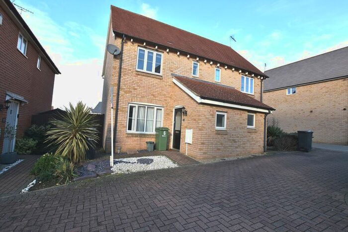 2 Bedroom Detached House To Rent In Putter Court, Braintree, Essex, CM7