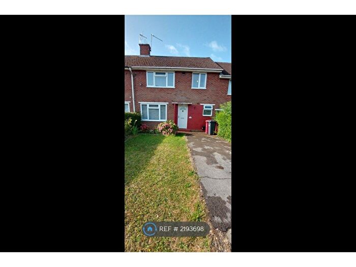 3 Bedroom Terraced House To Rent In Reading, Reading, RG30