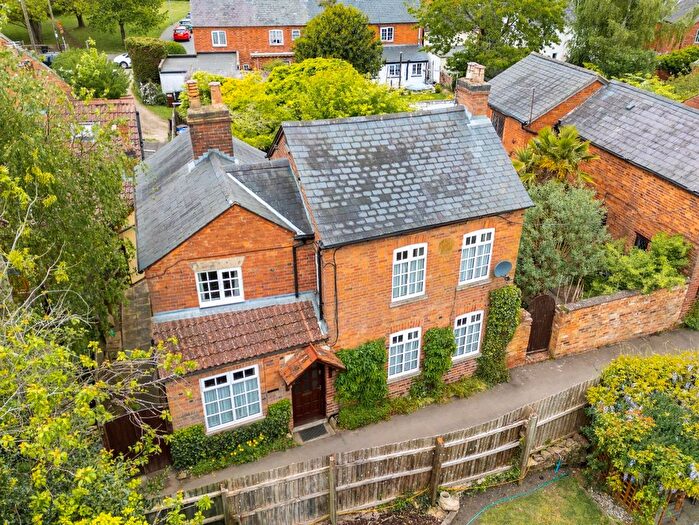 3 Bedroom Detached House For Sale In Chapel Lane, Crick, NN6